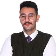 آرش پاکدامن