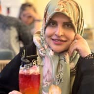 عارفه سادات اطهاری