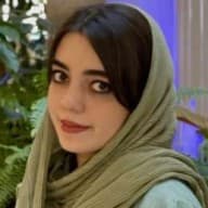 نازنین آقائی کیا