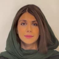 سابرینا اکبری
